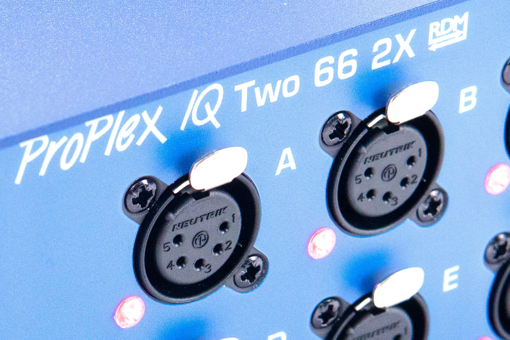 ProPlex IQ Two 66 2x 6-Way PortableMount Ethernet-DMX Node